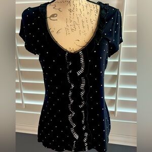 White House black market, adorable short sleeve polkadot top